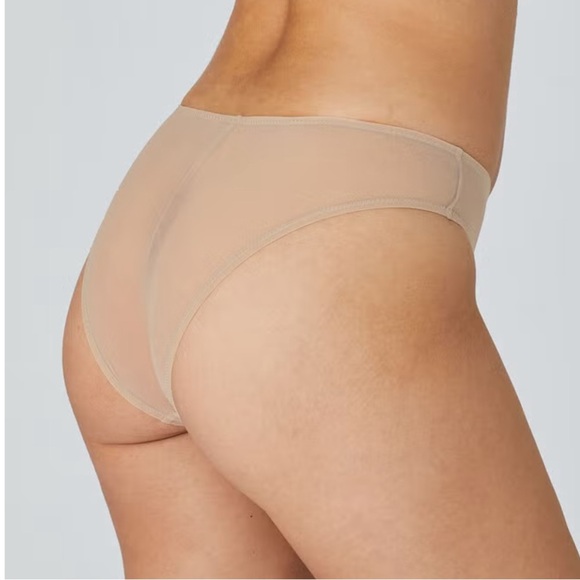 CUUP Balconette Bra Set in Sand - Picture 11 of 11